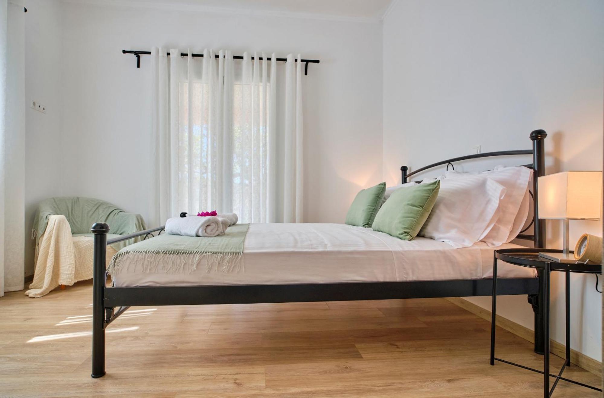 Olivia Mare Vacation House Corfu Astrakeri Bagian luar foto
